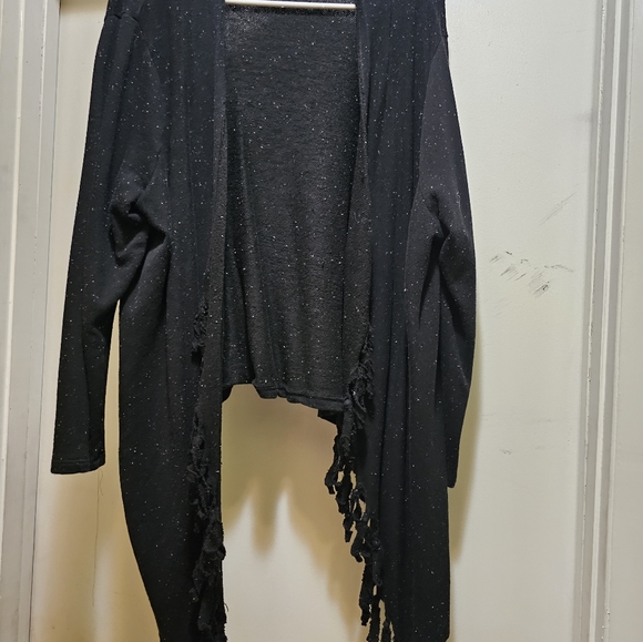 Sweater - Picture 4 of 4